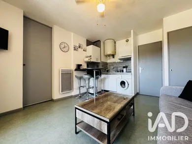 Apartment in Sanary-sur-Mer (83110)
