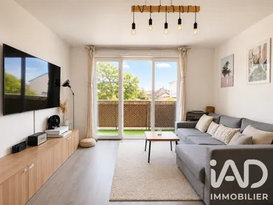 Apartment in Beauchamp (95250)