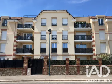 Apartment in Beauchamp (95250)