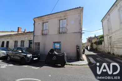 Apartment in Bordeaux (33800)
