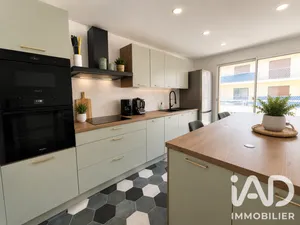 Apartment in Toulon (83000)