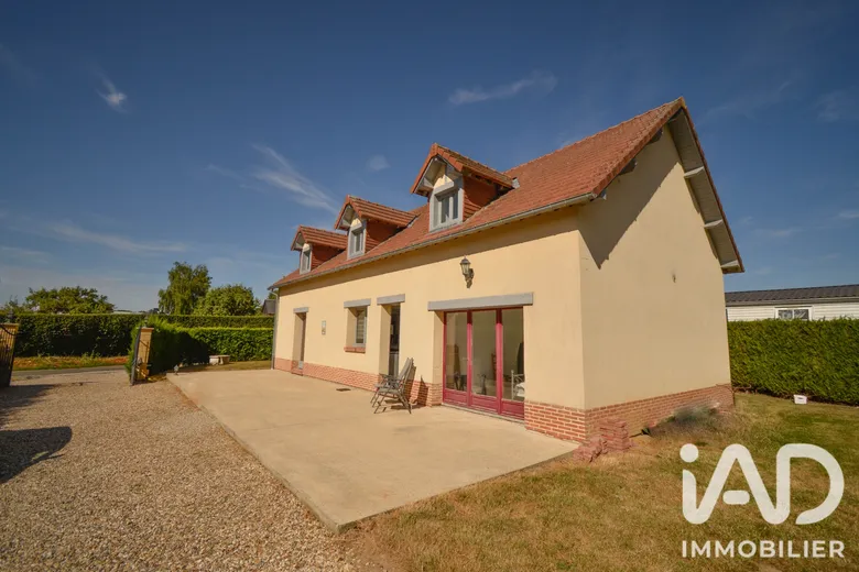 Maison 6 pièces 138 m² · à Mauquenchy · 138 m² · 229 000 €