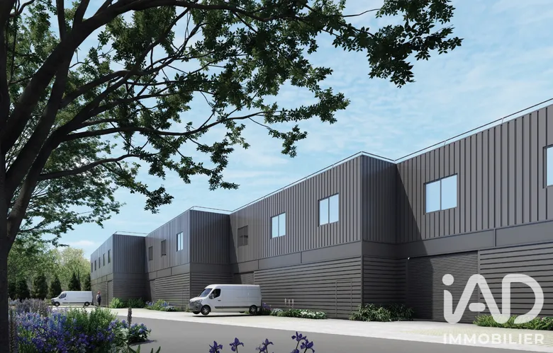 Murs commerciaux à Brie-Comte-Robert (77170) · 276 m² · 719 697 €