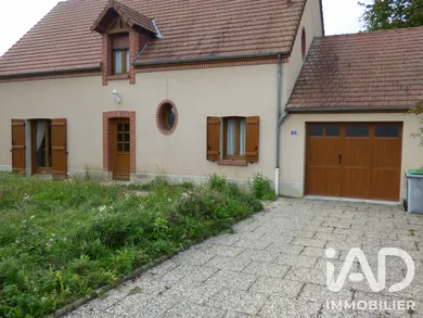 Detached house in Le Breuil (51210)