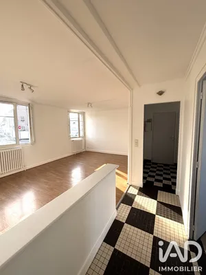Apartment in Saint-Pierre-des-Corps (37700)