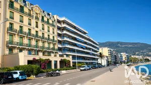 Apartment in Menton (06500)