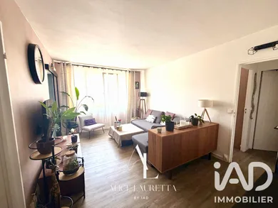 Appartement à Mantes-la-Jolie (78200)