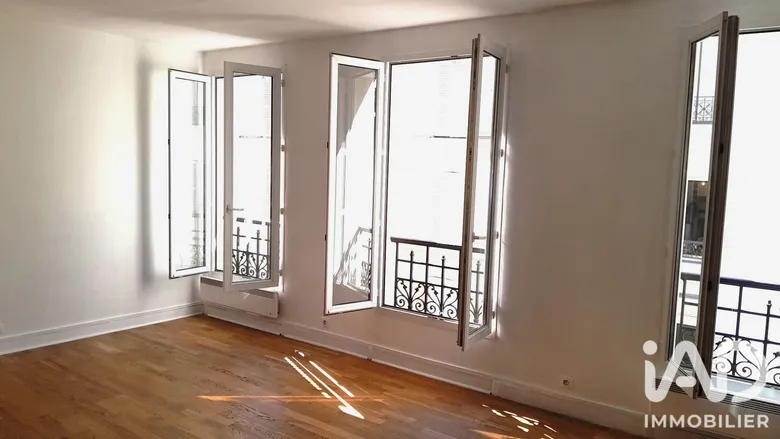 Appartement 2 pièces 43 m² · à Paris · 42,5 m² · 379 000 €
