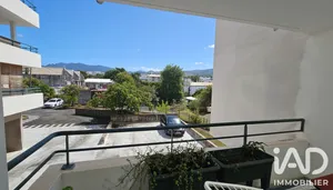 Apartment in Saint-Pierre (97410)