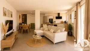 Village house in Caromb (84330)