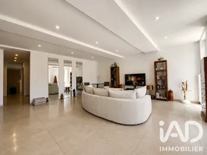 Apartment in Saint-Raphaël (83700)