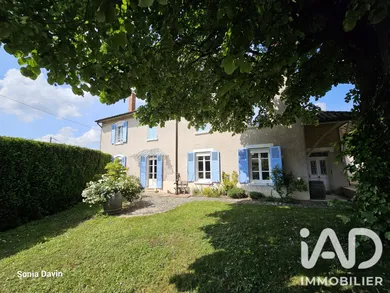Village house in Mionnay (01390)