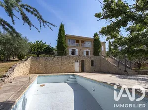 Maison à Saint-Saturnin-lès-Apt (84490)