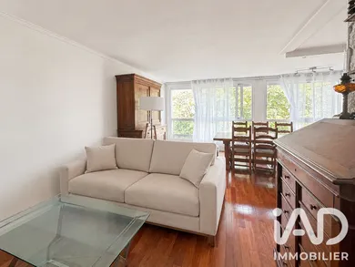 Apartment in Combs-la-Ville (77380)