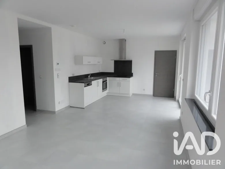 Immeuble 4 pièces 203 m² · à Hambach · 203 m² · 299 000 €