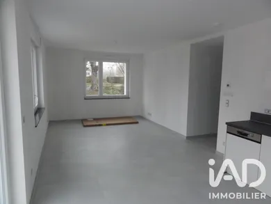 Building in Hambach (57910)