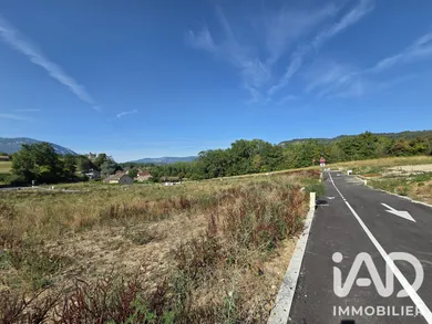 Building plot in Cressin-Rochefort (01350)