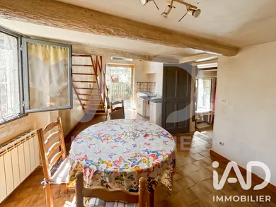 Townhouse in Cannes-et-Clairan (30260)