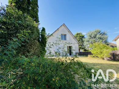 Traditional house in Estrées-Saint-Denis (60190)