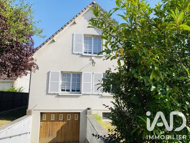 Traditional house in Estrées-Saint-Denis (60190)