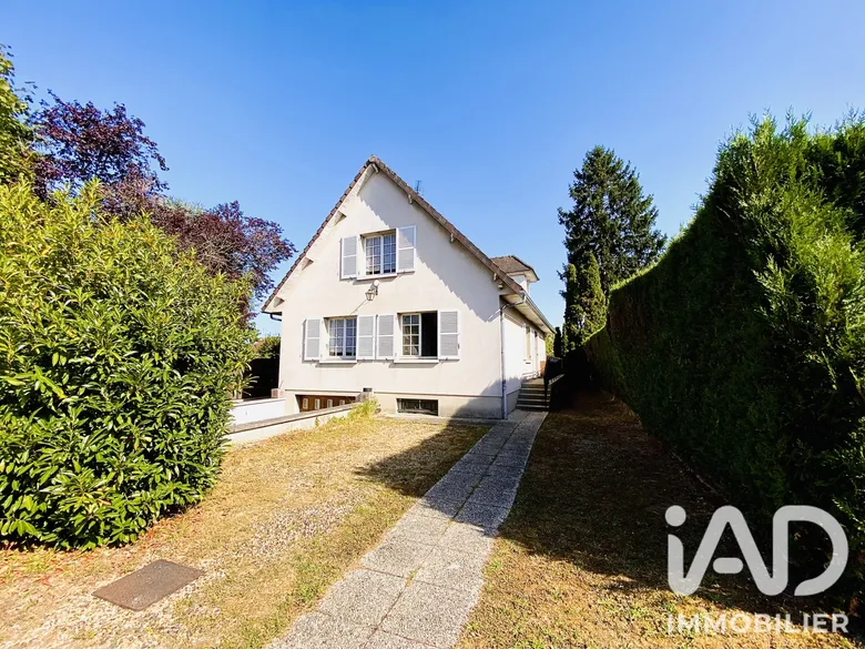 Maison 7 pièces 140 m² · à Estrées-Saint-Denis · 140 m² · 319 000 €