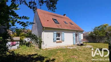 Maison traditionnelle à Ecquevilly (78920)