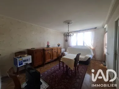 Appartement à Thouars (79100)