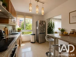 Apartment in Crosne (91560)