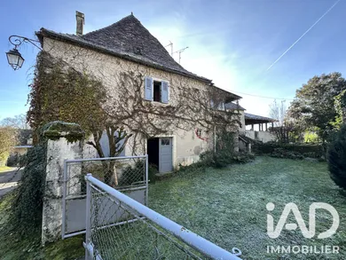 Village house in Thégra (46500)