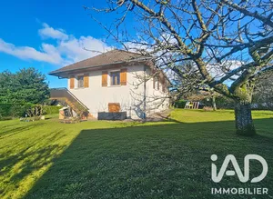Maison traditionnelle à Saint-Julien-en-Genevois (74160)