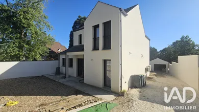 House in Varennes-Jarcy (91480)