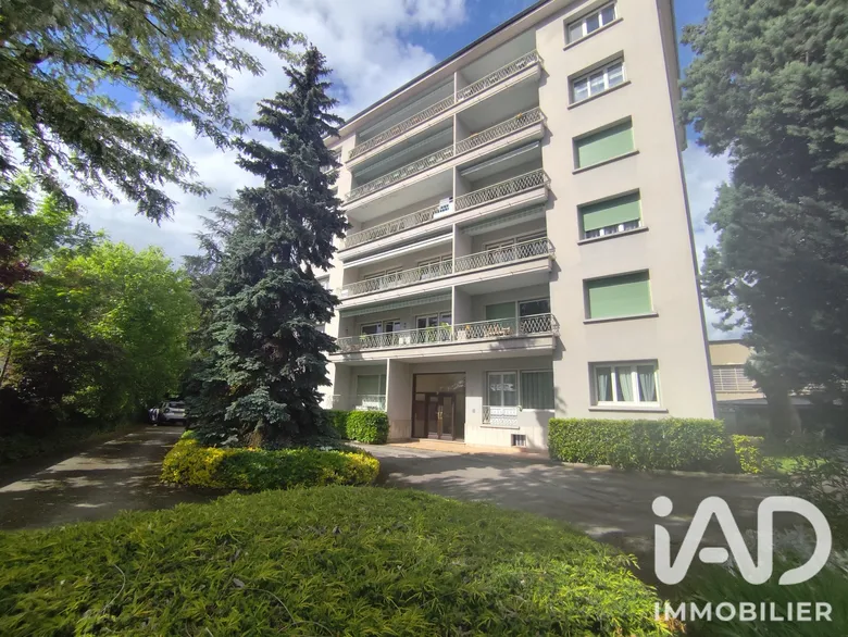 Appartement 5 pièces 129 m² · à Saint-Étienne · 129 m² · 170 000 €