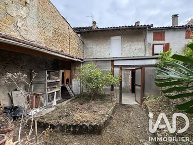 Maison de village à Sainte-Colombe-sur-l'Hers (11230)