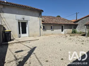 House in Savigné (86400)