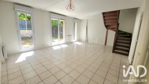 Maison à Moissy-Cramayel (77550)