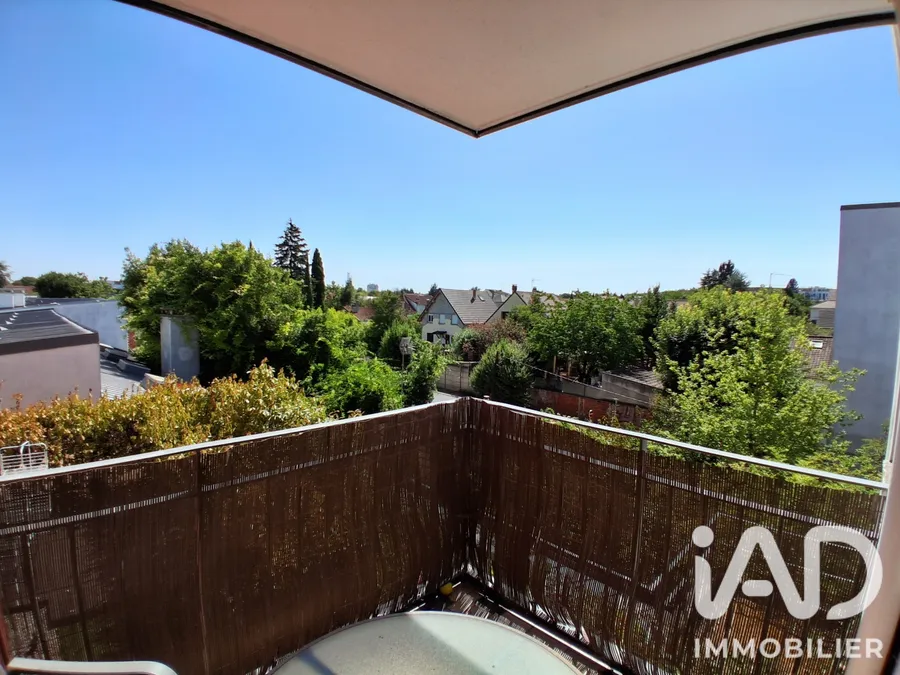 Appartement à Noisy-le-Grand (93160) photo 3
