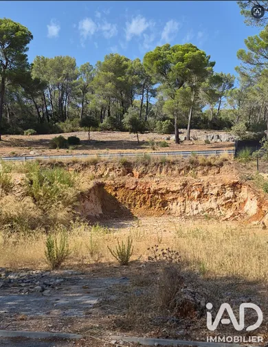 Terrain à bâtir à Salernes (83690)