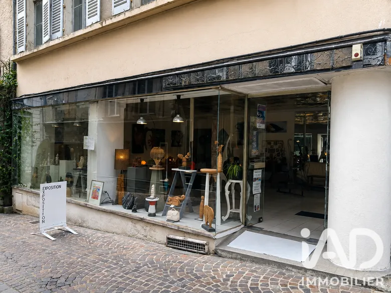 Immeuble 5 pièces 380 m² · à Villefranche-de-Rouergue · 380 m² · 120 000 €
