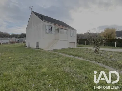 Maison de ville à Villeneuve-sur-Yonne (89500)
