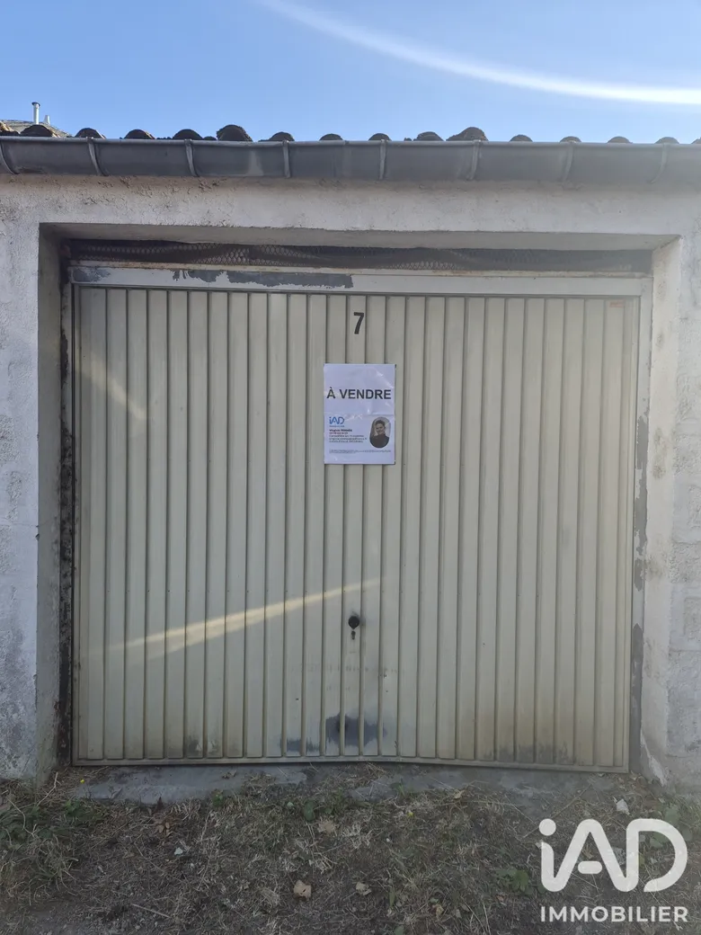 Parking 13 m² · à Charleville-Mézières · 13 m² · 13 500 €