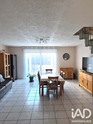 Townhouse in La Chapelle-Saint-Luc (10600)