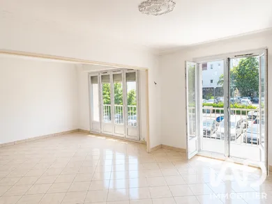 Apartment in Rennes (35200)