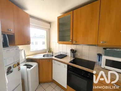 Apartment in Clichy (92110)
