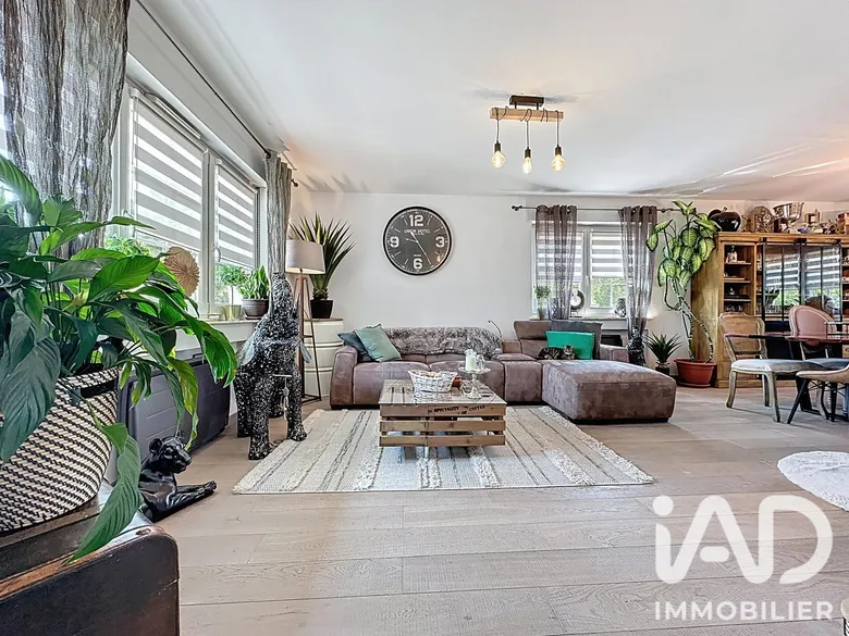 Maison 4 pièces 244 m² · à Hambach · 244 m² · 280 000 €