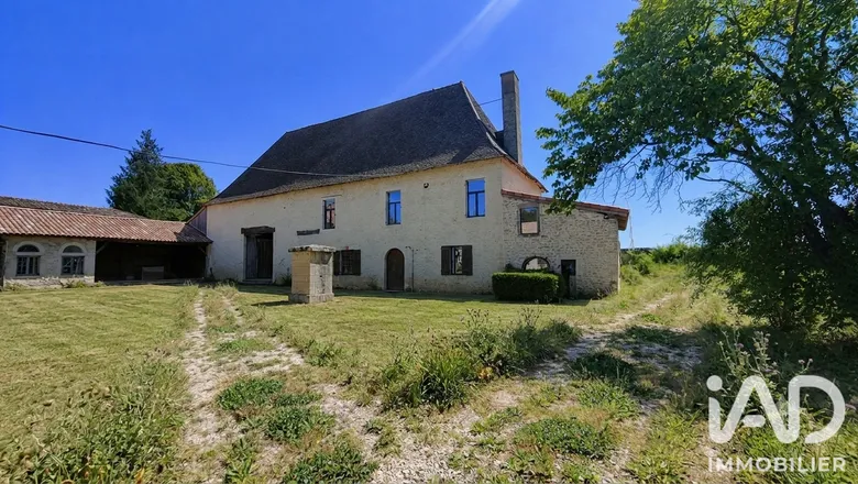 Maison 5 pièces 172 m² · à Montbellet · 172 m² · 550 000 €