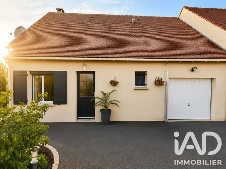 Maison 5 pièces 97 m² · à Amponville · 96,8 m² · 250 000 €