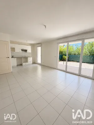 Appartement à Salon-de-Provence (13300)
