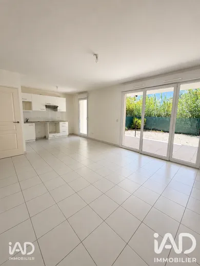 Appartement à Salon-de-Provence (13300)