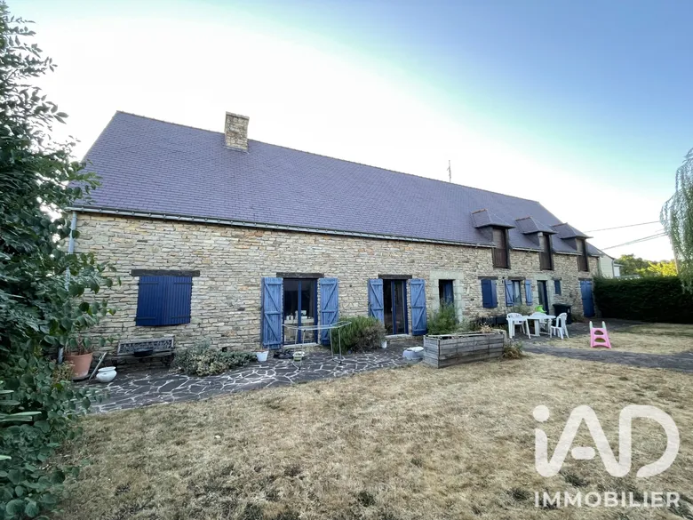 Maison 9 pièces 421 m² · à Saint-Avé · 421,3 m² · 779 000 €