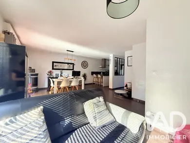 Detached house in Erre (59171)